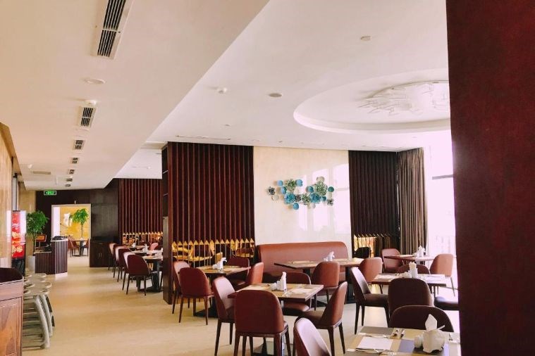 Regalia Gold Nha Trang Hotel